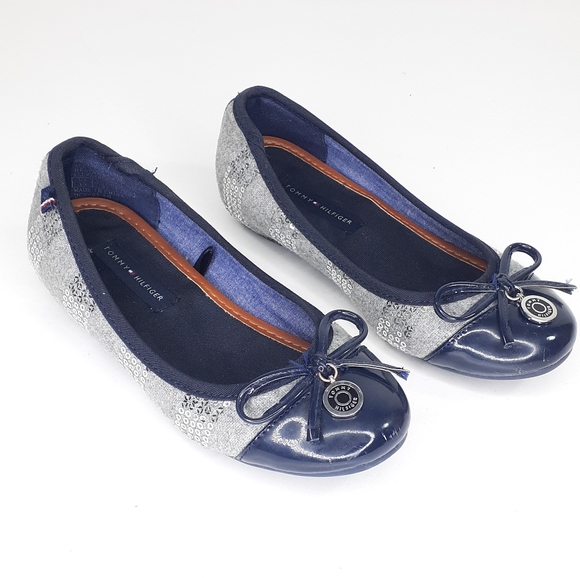 tommy flat shoes